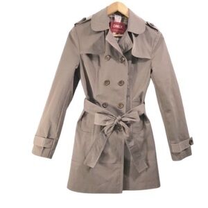 Only women’s trench coat size M